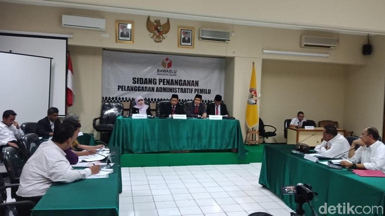 Buntut Panjang Videotron Jokowi-Amin Buntut Panjang Videotron Jokowi-Amin