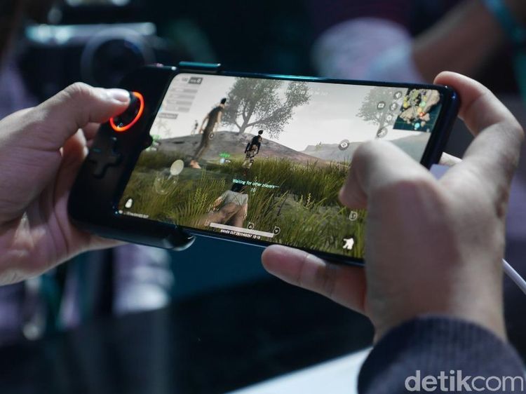 Ini Huawei Mate 20X, Ponsel Layar Besar Pesaing Nintendo Switch