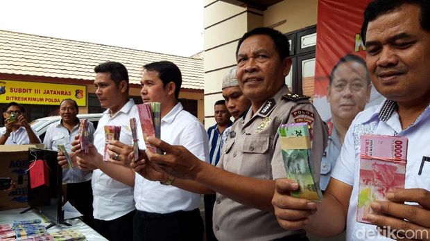Polisi merilis penipu pengganda uang/