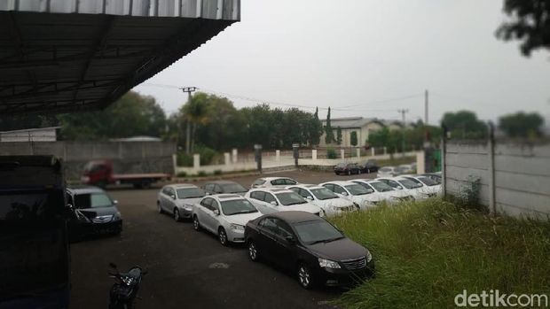 Pabrik rakitan Esemka di Cileungsi