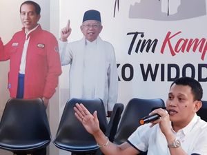 Ada Spanduk JKW Bersama PKI, Timses: Melecehkan Kepala Negara
