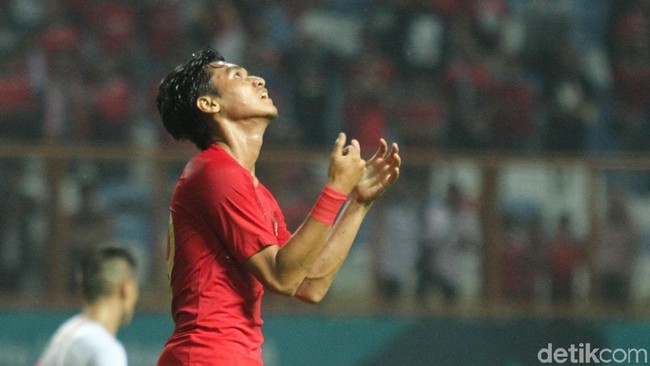 Sepak Terjang 4 Pemain yang Dirumorkan Digaet Persib