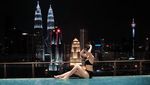 Gaya Liburan Pramugari Cantik AirAsia yang Fotonya Viral