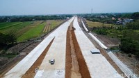Proyek tol Gempol-Pasuruan seksi 3 membentang sepanjang 12,2 kilometer.