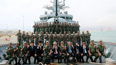Prajurit KRI Usman Harun-359 Terima Kujungan Dubes RI Untuk Oman