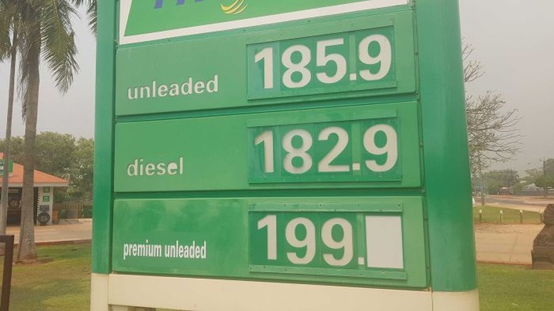 Harga BBM di Pedalaman Australia Rp 20 Ribu Per Liter Harga BBM di Pedalaman Australia Rp 20 Ribu Per Liter