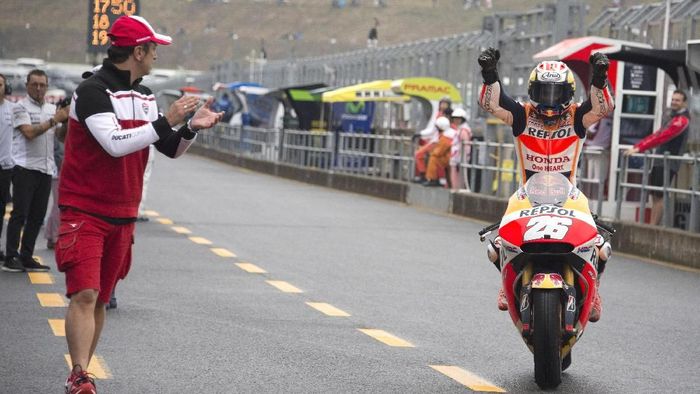 Dani Pedrosa memenangi MotoGP Jepang 2015. (Foto: Mirco Lazzari gp/Getty Images) Dani Pedrosa memenangi MotoGP Jepang 2015. (Foto: Mirco Lazzari gp/Getty Images)