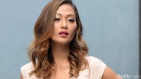 Dikenal sebagai model, Indah Kalalo juga melebarkan kariernya sebagai model video klip dan aktris yang sudah membintangi beberapa judul film dan sinetron. Foto: Noel/detiKFoto