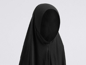 Marks & Spencer Jual Hijab Untuk Seragam Sekolah, Picu Kontroversi