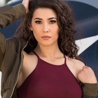 Tewasnya Kelsey hingga saat ini menjadi misteri. Tak hanya keluarga, netizen pun ikut berduka atas kepergiannya secara tragis. Foto: Instagram (@ kelsomq)