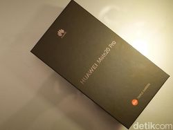 Unboxing Huawei Mate 20 Pro yang Punya 3 Kamera Leica
