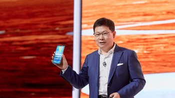 Di samping itu, ada Richard Yu (CEO of Consumer BG) yang kerap muncul dalam memamerkan ponsel-ponsel anyar Huawei. Foto: Huawei