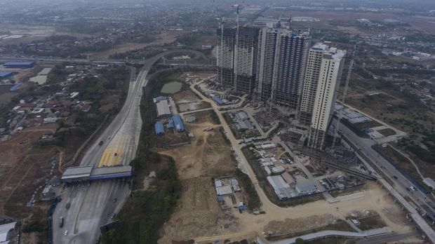 Foto aerial pembangunan gedung-gedung apartemen di kawasan Meikarta, Cikarang, Kabupaten Bekasi, Jawa Barat, Selasa (16/10).