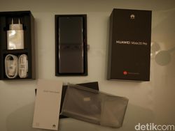 Unboxing Huawei Mate 20 Pro yang Punya 3 Kamera Leica