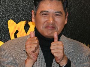Raditya Dika dan Deddy Corbuzier Hidup Minimalis, Tiru Chow Yun Fat?