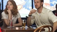 Kekompakan mereka juga terlihat nih, termasuk saat santai menikmati minuman bareng. Foto: Instagram goslingdaily