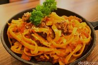 I Steak U: Di Sini Ada Beefsteak dan Chicken Parmagiana yang Gurih Mantap