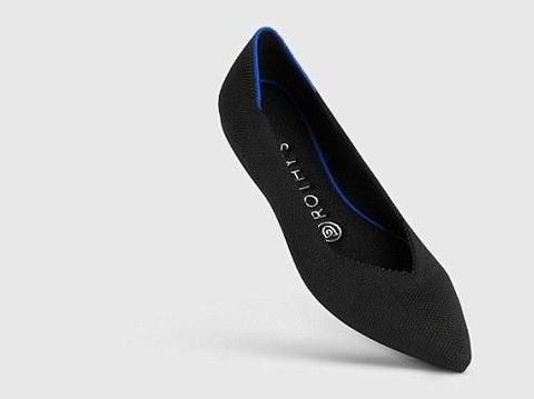 Hamil, Meghan Markle Ganti High Heels dengan Sepatu Flat Rp 2 Jutaan Ini