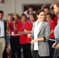 Koleksi blazer yang bisa didapatkan di situs Serena Williams itu dinamai Boss Oversized Blazer. Busana tersebut dibanderol US$ 145 atau Rp 2,2 juta. (Foto: Getty Images)
