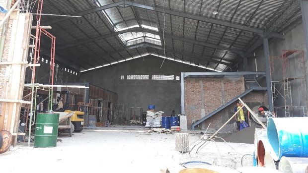 Pabrik cat yang diduga jadi penyebab air PDAM Solo merah darah. 