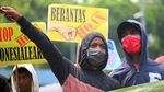 Aksi Massa Tolak Penyebaran Hoax di Depan Mabes Polri