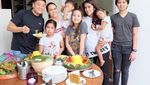 Cantiknya Olla Ramlan Saat Makan Bakmi Bareng Suami