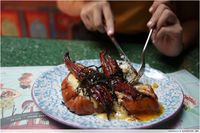 Bukan Polos, Roti Mantau di 10 Gerai Ini Dipadu Saus Kepiting hingga Es Krim (1)
