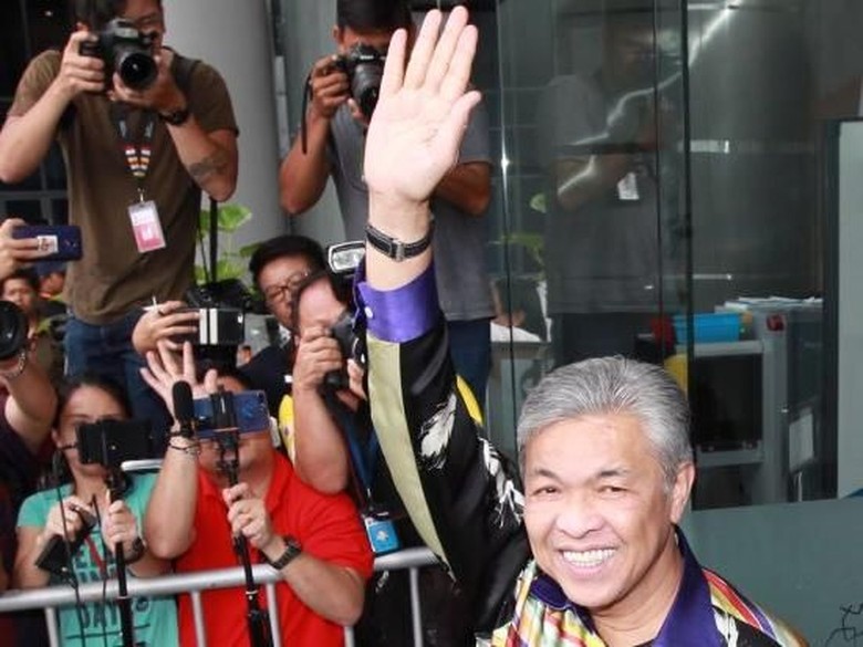 Mantan Wakil PM Malaysia Ditangkap Komisi Antikorupsi Mantan Wakil PM Malaysia Ditangkap Komisi Antikorupsi