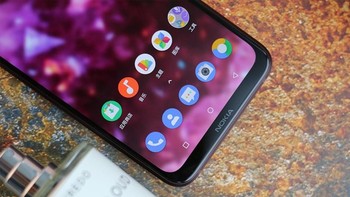 Resolusi layarnya 2246 x 1080 pixel dengan rasio screen to body mencapai 86,5%. Menariknya layar Nokia 7X mendukung teknologi HDR. Foto: Sina Mobile