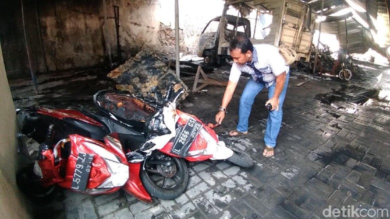 Empat Saksi Diperiksa Soal Kebakaran Ludeskan 52 Motor Pelajar SMKN 1 Empat Saksi Diperiksa Soal Kebakaran Ludeskan 52 Motor Pelajar SMKN 1