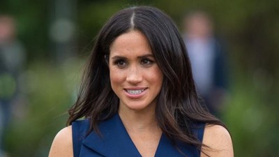 Foto: Gaya Meghan Markle Main Rugby dengan Gaun Rp 13 Jutaan