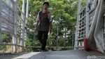 Penampakan Terkini Jembatan Gantung di Daan Mogot