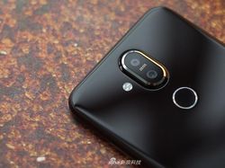 Penampilan Menggoda Nokia X7