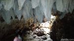 Foto: Gua yang Konon Tak Berujung di Ciamis