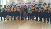 Ia juga berharap para lulusan PKN STAN bisa menjawab tantangan ekonomi tersebut. Foto: Hendra Kusuma