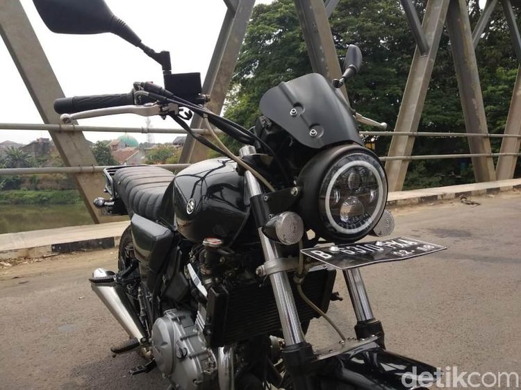 Suzuki Inazuma 250 Bergaya Scrambler