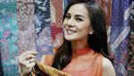 Cantiknya Astrid Tiar, Presenter yang Hobi Kulineran Seru