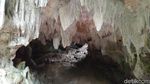 Foto: Gua yang Konon Tak Berujung di Ciamis