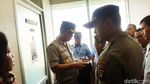 Foto: Ruangan Fraksi PDIP Disisir Polisi Terkait Peluru Nyasar