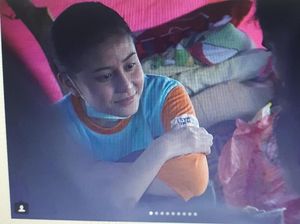 Video: Tangis Awkarin saat Isi Materi di Milenial Fest 2018
