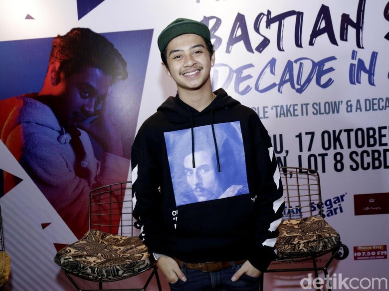 Banyak Teman di Papua, Bastian Steel Sedih atas Musibah Banjir Bandang Banyak Teman di Papua, Bastian Steel Sedih atas Musibah Banjir Bandang