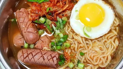 Mie Instan Selalu Enak Buat Sarapan, Ini 12 Ide Menikmatinya