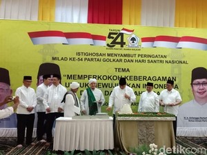 Sambut HUT ke-54, Golkar Gelar Istigasah Bersama Anak Yatim
