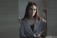 Luna Maya, salah satu bintang film 'Sabrina'. 