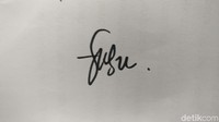Titik yang ditambahkan di belakang tanda tangan hampir sama seperti penambahan garis bawah yaitu untuk memberi penegasan. Semakin banyak garis bawah atau titik bisa jadi mencerminkan keinginan orang tersebut untuk dianggap. Foto: detikHealth