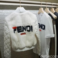 Di butik ini juga terdapat koleksi kapsul Fendi yang bertema merek brand olahraga, Fila. “Sebenarnya ini bukan koleksi kolaborasi, tapi lebih kepada cara Fendi untuk mengakomodasi keinginan para pecinta Fila,” kata Citra Yahya dari Time International, perusahaan yang menaungi Fendi di Indonesia. (Foto: Daniel Ngantung/Wolipop)