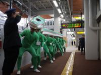 Cosplay Film Kartun Itu Biasa, Ini Cosplay Shinkansen