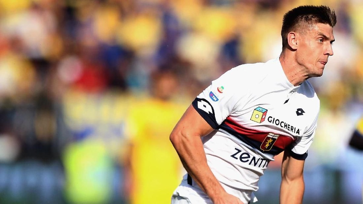 AC Milan berhasil mendapatkan Krzysztof Piatek dari Genoa. (Foto: Paolo Bruno/Getty Images)
