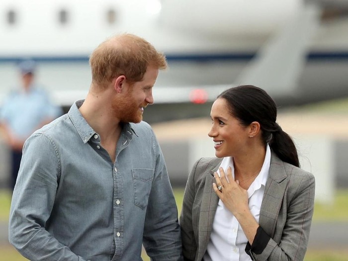 Harry dan Meghan saat tur kerajaan