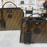 Logo klasik Fendi yang berbentuk monogram berada di urutan kelima daftar ini. (Foto: Daniel Ngantung/Wolipop)